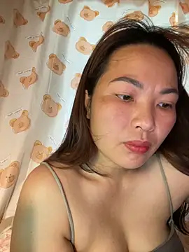 Snapshot of Milik-1022 chatting on April 2026 09:25:02 AM Milik-1022 online show from April 2026 09:25:02 AM