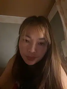 Snapshot of Milik-1022 chatting on April 2026 10:04:01 PM Milik-1022 online show from April 2026 10:04:01 PM