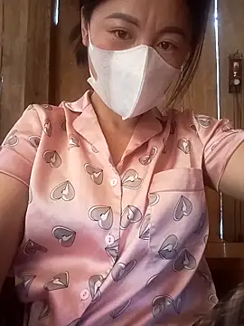 Snapshot of IORio_2X chatting on April 2026 07:46:01 AM IORio 2X online show from April 2026 07:46:01 AM