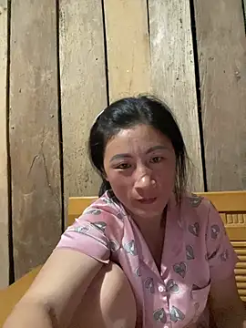 Snapshot of IORio_2X chatting on May 2026 01:28:02 PM IORio 2X online show from May 2026 01:28:02 PM