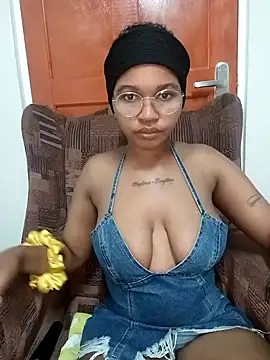 Snapshot of Hotsexyberry222 chatting on April 2026 06:49:02 PM Hotsexyberry222 online show from April 2026 06:49:02 PM