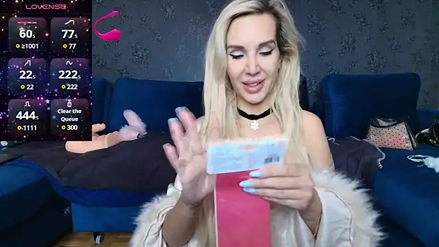 SexyQueenNina online show from December 2024 12:00:02 AM