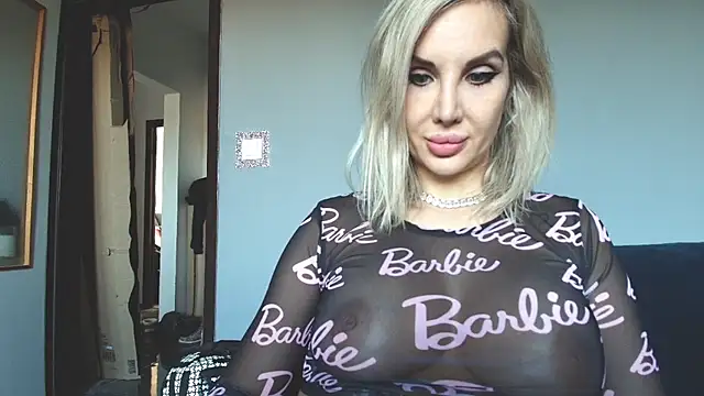 SexyQueenNina online show from January 2026 10:30:01 AM