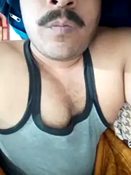 Snapshot of Decentlover67 chatting on April 2026 03:07:02 PM Decentlover67 online show from April 2026 03:07:02 PM