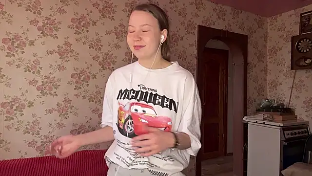 EleneShedden online show from March 2026 01:55:02 PM