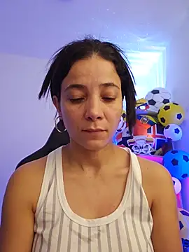 Snapshot of miaeyex chatting on June 2026 12:03:02 PM miaeyex online show from June 2026 12:03:02 PM