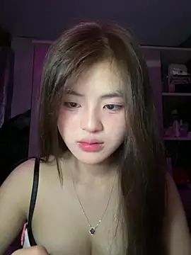 Snapshot of Sweet20-20 chatting on April 2026 05:13:02 PM Sweet20-20 online show from April 2026 05:13:02 PM