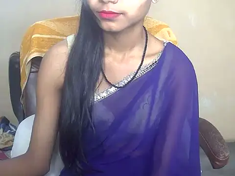 QueenOfDesire01 online show from April 2026 05:35:02 PM