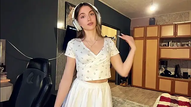 Snapshot of Veluxe chatting on March 2026 03:26:02 PM Veluxe online show from March 2026 03:26:02 PM