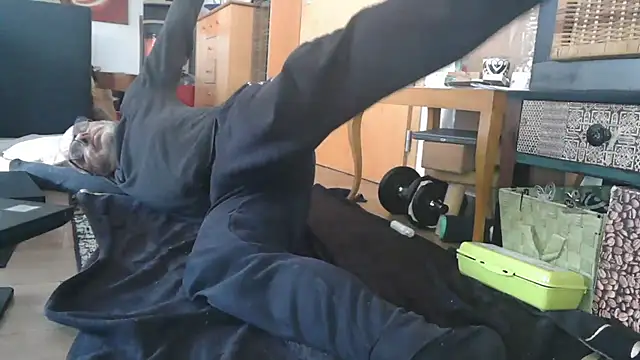 Snapshot of Thomate24 chatting on March 2026 01:37:01 PM Thomate24 online show from March 2026 01:37:01 PM