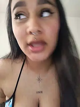 Mia skyy18 online show from May 2026 12:22:02 PM