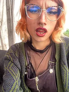 Alice Hecatee online show from March 2026 01:48:02 PM