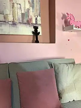 Alice Hecatee online show from April 2026 06:01:01 PM