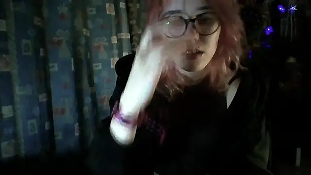 whiny emo boi online show from April 2026 09:34:01 PM