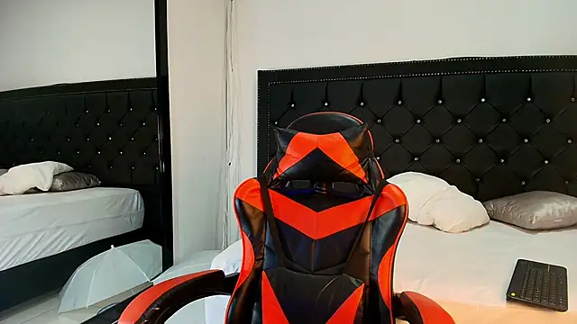 NohaDrake online show from March 2026 03:55:02 AM