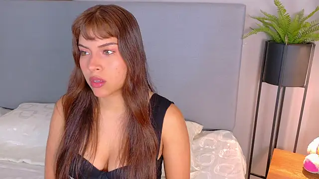 HelenaFoumier online show from March 2026 10:32:01 PM