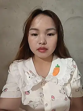 Mina xYx online show from May 2026 04:13:01 PM