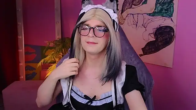 FoxIsPuff online show from July 2026 06:04:02 AM