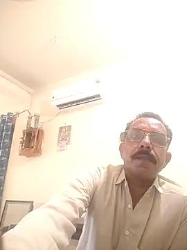 Snapshot of biger_top chatting on July 2026 08:08:01 AM biger top online show from July 2026 08:08:01 AM