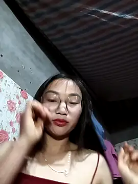 emmasexy2k online show from April 2026 12:33:01 AM