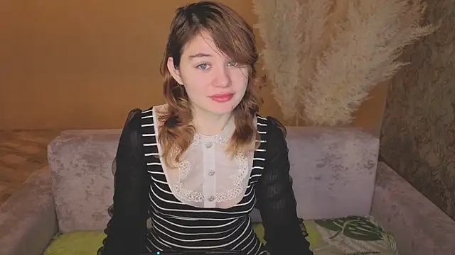 ElizabethRedWings online show from May 2026 01:56:01 AM