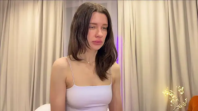 Snapshot of Nicolekira chatting on April 2026 05:24:02 PM Nicolekira online show from April 2026 05:24:02 PM