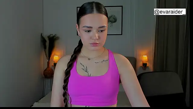 EvaRaider online show from March 2026 01:33:01 PM