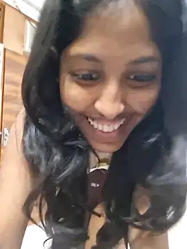 Snapshot of Pari_lovers chatting on March 2026 04:40:02 PM Pari lovers online show from March 2026 04:40:02 PM