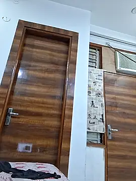 Snapshot of Pari_lovers chatting on April 2026 02:44:01 PM Pari lovers online show from April 2026 02:44:01 PM