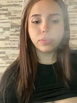 lunacandy 0 online show from April 2026 09:04:02 PM