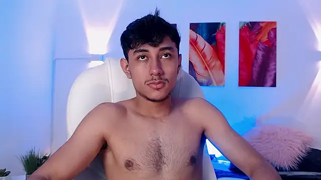 Vezzx online show from March 2026 06:35:02 PM