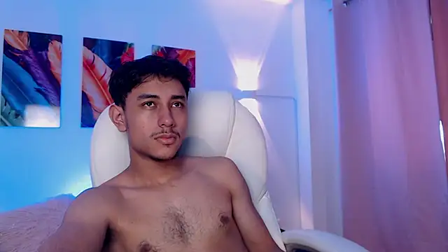 Vezzx online show from March 2026 07:52:02 PM