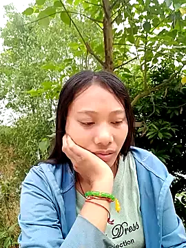 Snapshot of Leiley_98 chatting on April 2026 02:26:02 AM Leiley 98 online show from April 2026 02:26:02 AM