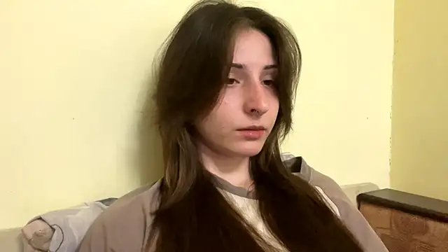 Snapshot of sakuraabloom7 chatting on April 2026 05:18:01 PM sakuraabloom7 online show from April 2026 05:18:01 PM