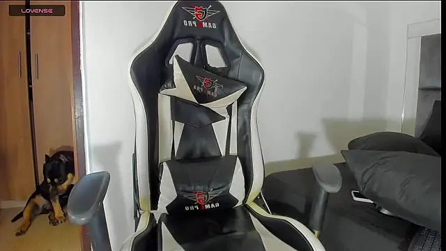 Thaliana Jaramillo online show from April 2026 02:44:02 PM