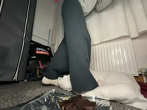 Snapshot of bimboiiii chatting on March 2026 10:04:01 PM bimboiiii online show from March 2026 10:04:01 PM