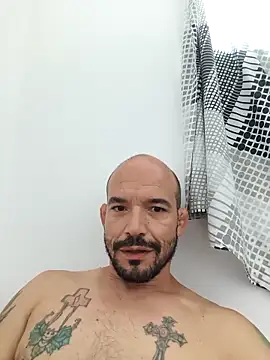 Snapshot of Rafael23cmSP chatting on March 2026 07:52:01 PM Rafael23cmSP online show from March 2026 07:52:01 PM