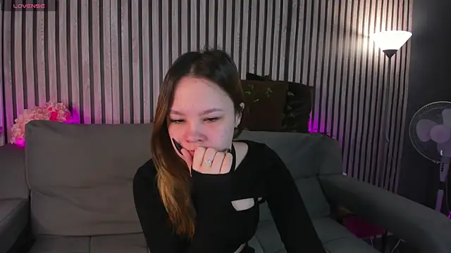 Lori Bllossom online show from April 2026 01:06:02 AM