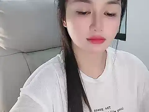 Snapshot of AmyLinee_1 chatting on July 2026 05:01:02 PM AmyLinee 1 online show from July 2026 05:01:02 PM