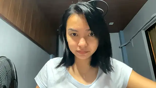 NoreenPierotti online show from April 2026 01:01:01 PM