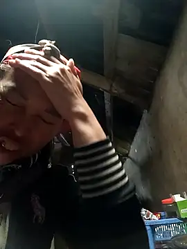 Snapshot of NIANIAKUTE chatting on March 2026 05:01:02 AM NIANIAKUTE online show from March 2026 05:01:02 AM