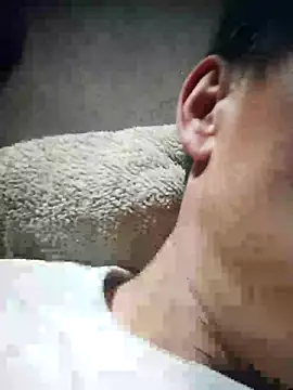 Snapshot of NIANIAKUTE chatting on April 2026 12:32:01 PM NIANIAKUTE online show from April 2026 12:32:01 PM