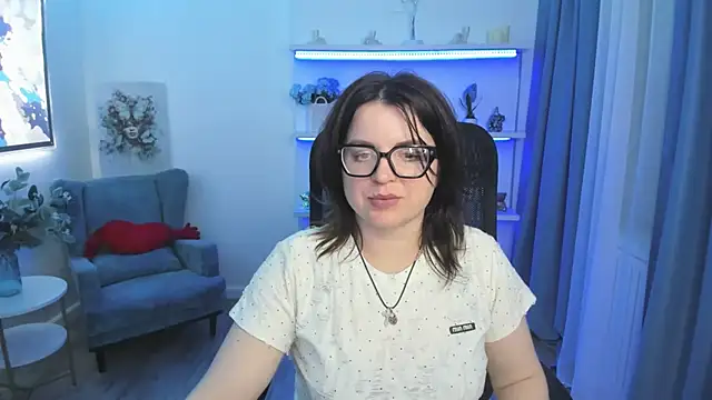 Snapshot of AmeliaDateri chatting on April 2026 07:12:02 PM AmeliaDateri online show from April 2026 07:12:02 PM