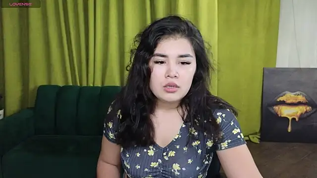 AlicaMayer online show from March 2026 06:46:01 PM