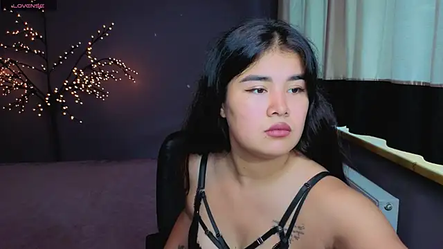AlicaMayer online show from May 2026 11:28:01 AM