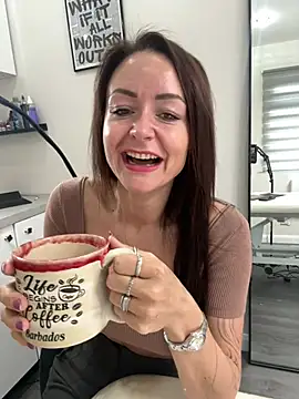 skarletthorne online show from April 2026 06:24:01 AM