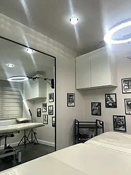 skarletthorne online show from April 2026 07:35:01 AM