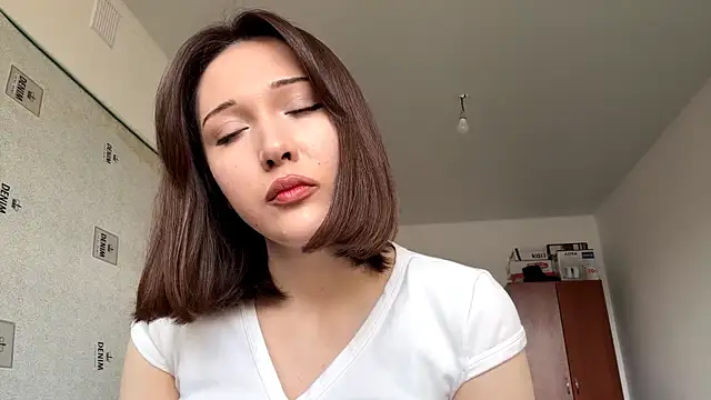 kiravings online show from March 2026 08:18:01 AM