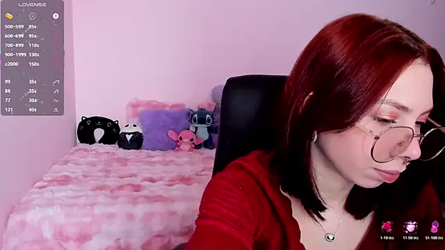 Snapshot of laurita_Olssen27 chatting on April 2026 02:12:02 PM laurita Olssen27 online show from April 2026 02:12:02 PM