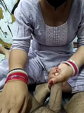 Sexy Seductive couple online show from April 2026 04:29:01 PM